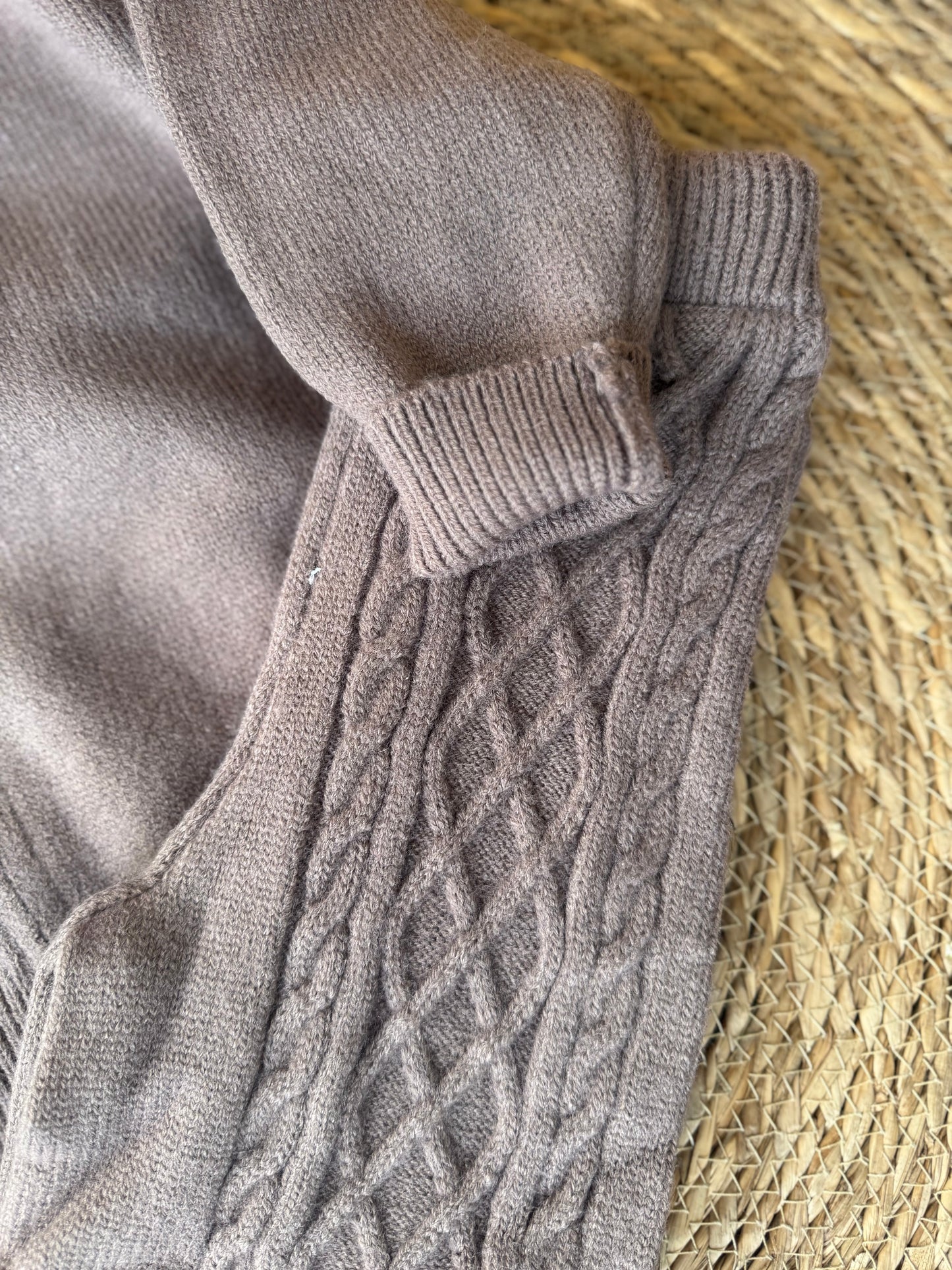 Mocha Knit Set – Cozy Two-Piece Winter Outfit