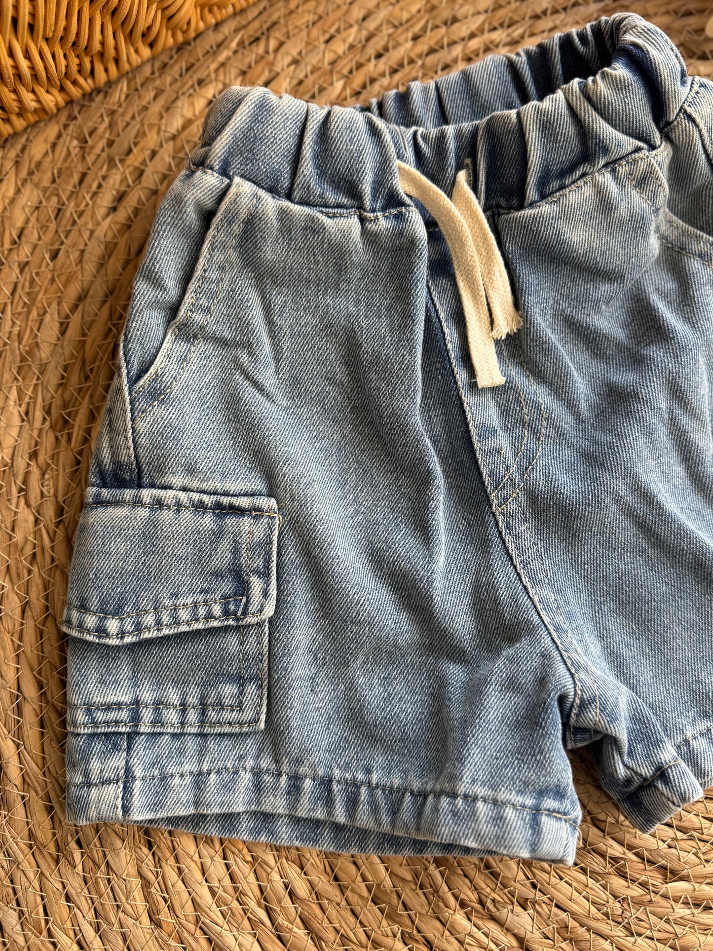 Cargo denim short