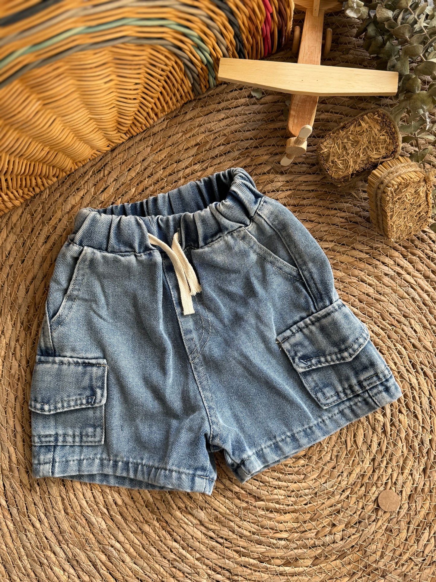 Cargo denim short