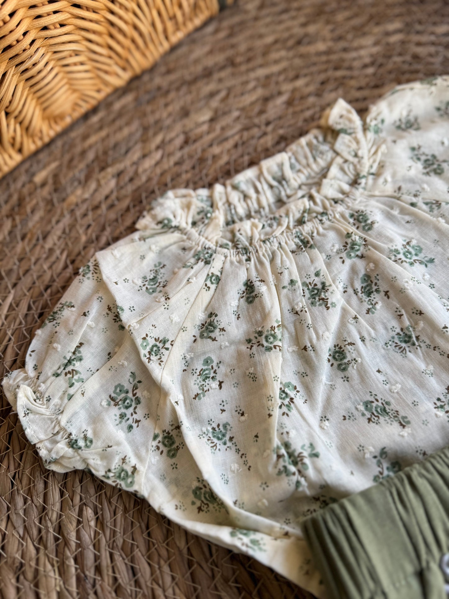 Olivia set of 2