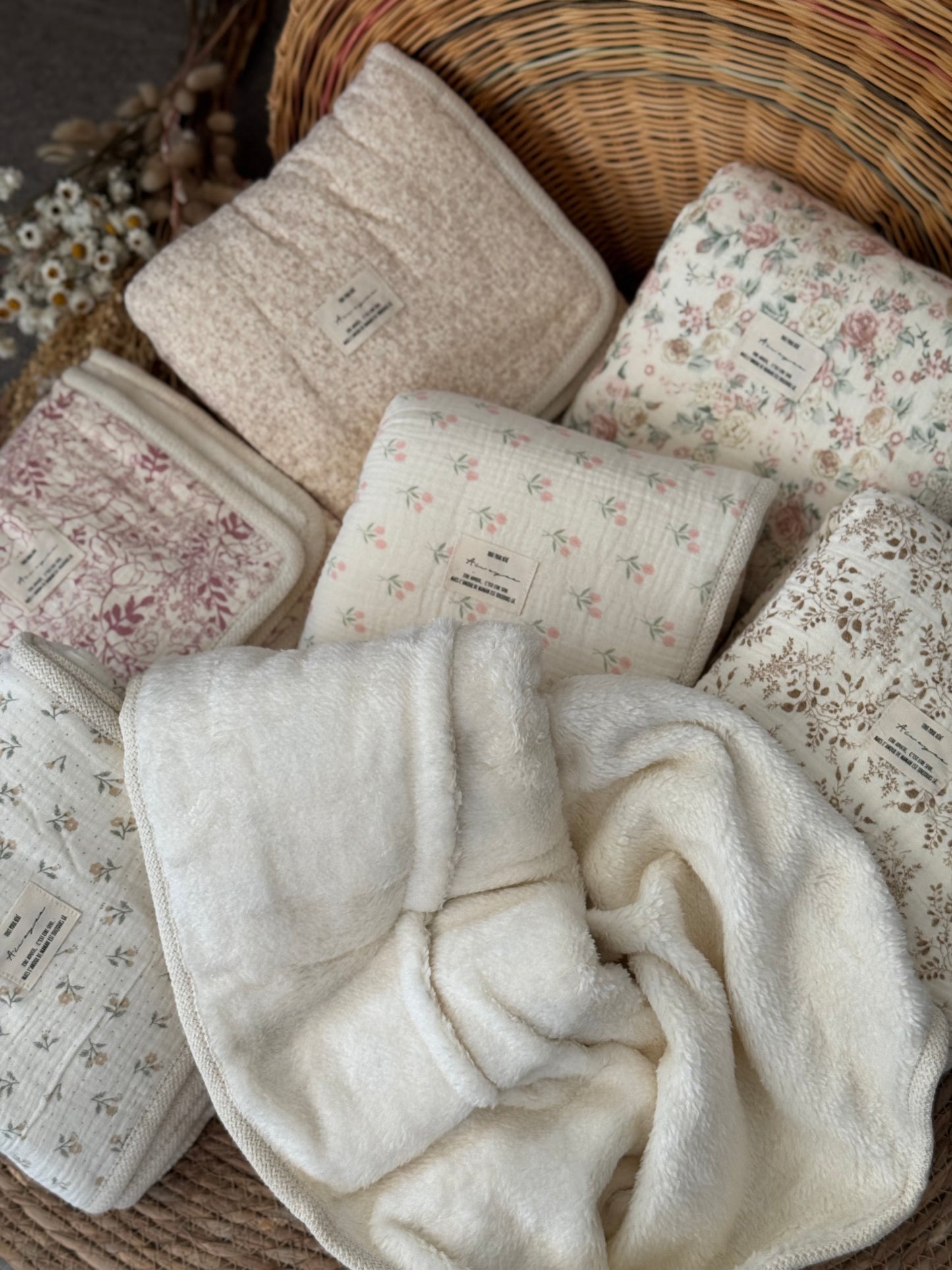Vintage Bloom Blankets
