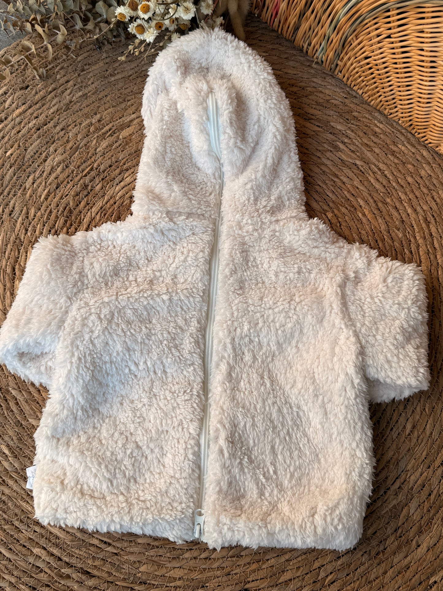 Fluffy Sherpa Hoodie – Cream White