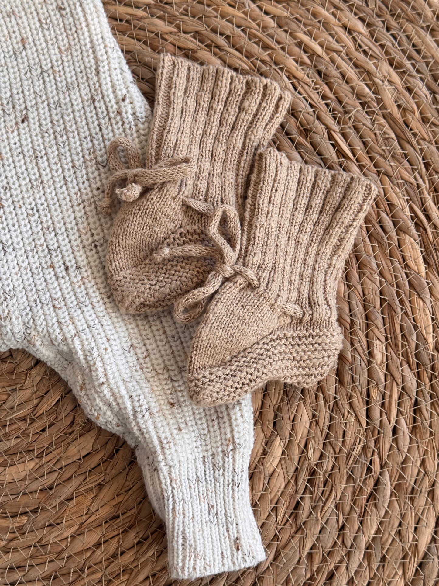 Oat Knit Set With Hat & Socks-Beige