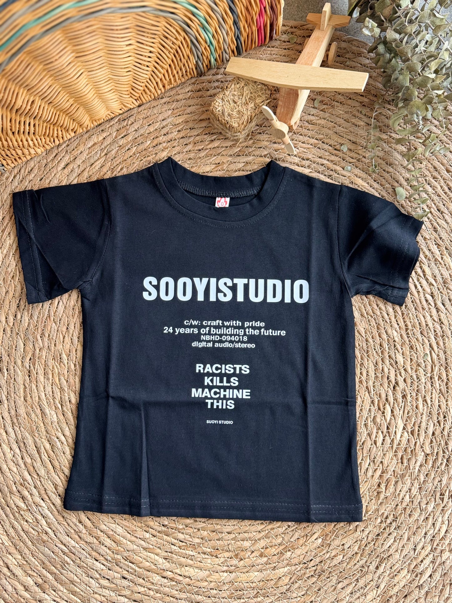 Everyday black T-shirt