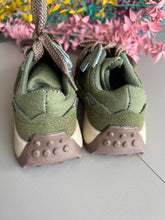 Load image into Gallery viewer, Balance Shoes - Forest Green(26-28)
