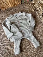 Load image into Gallery viewer, Knitted Set of 3 Pieces-Beige
