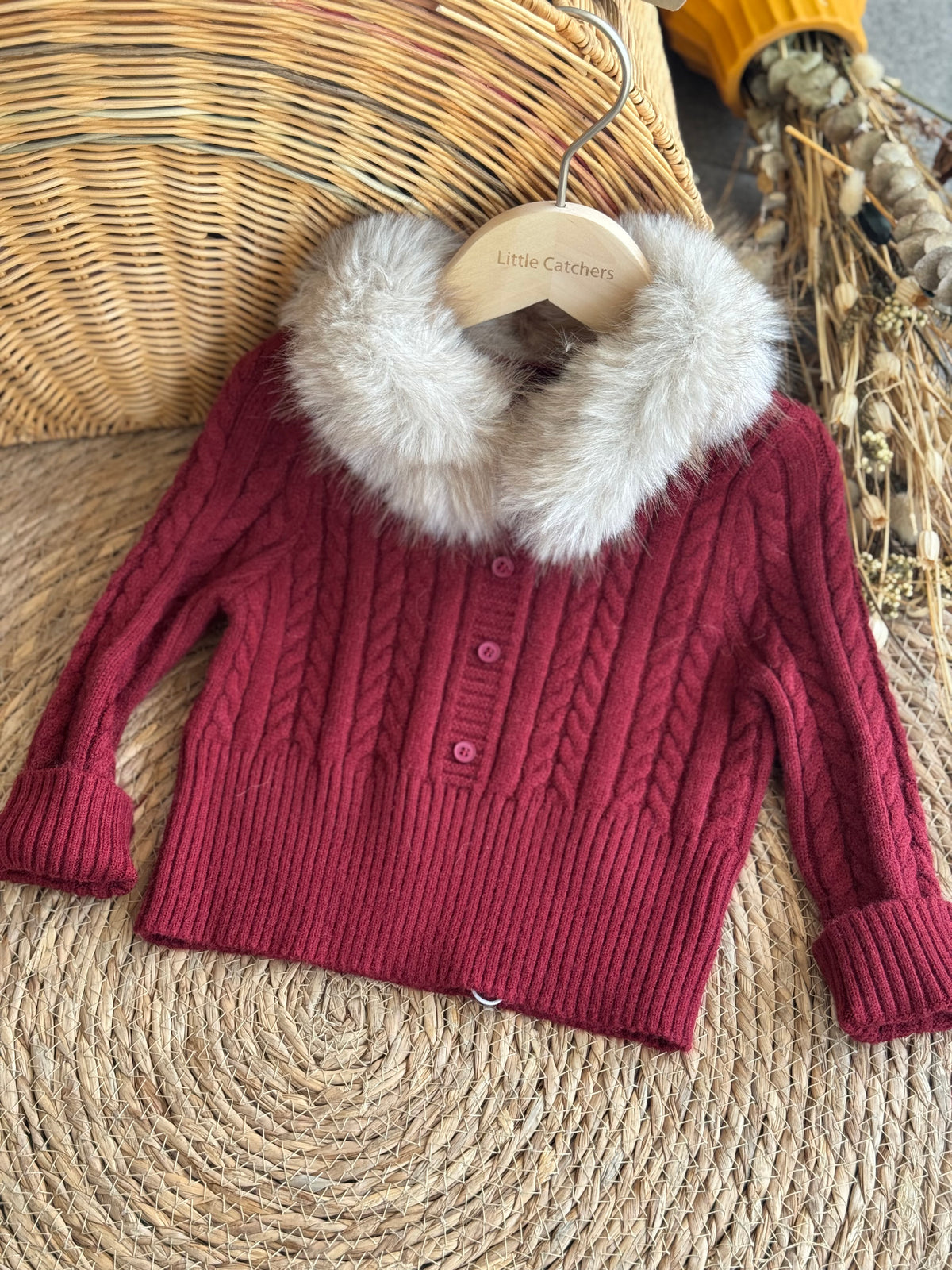 Sweater with Fur Collar-Byrgendy