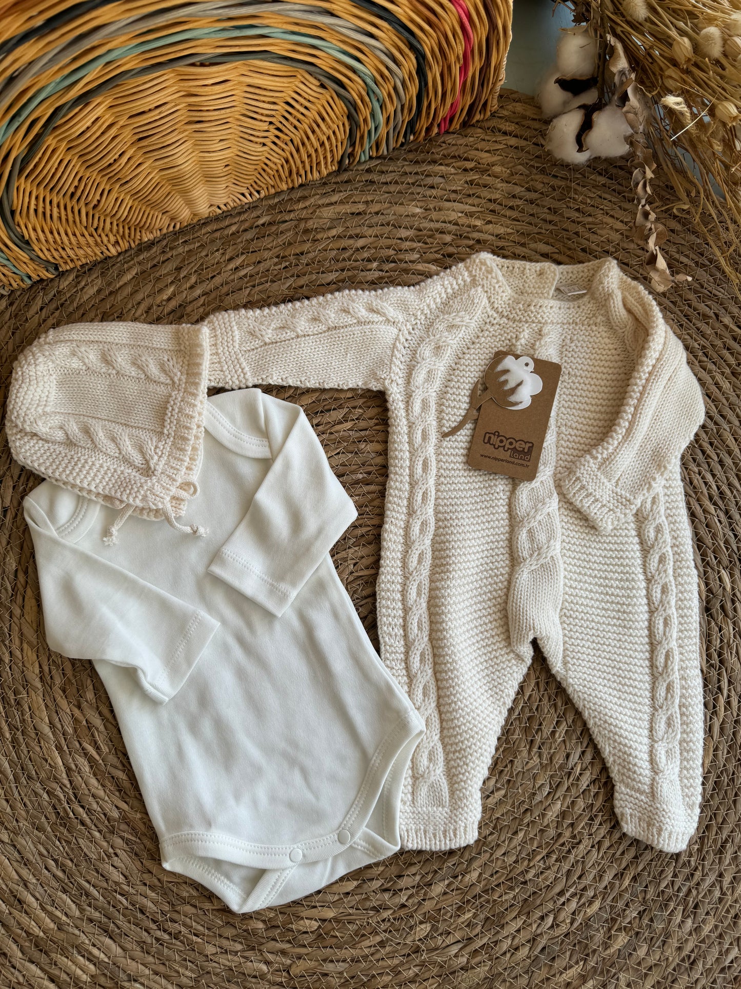 Knitted set of 3 pieces - Beige