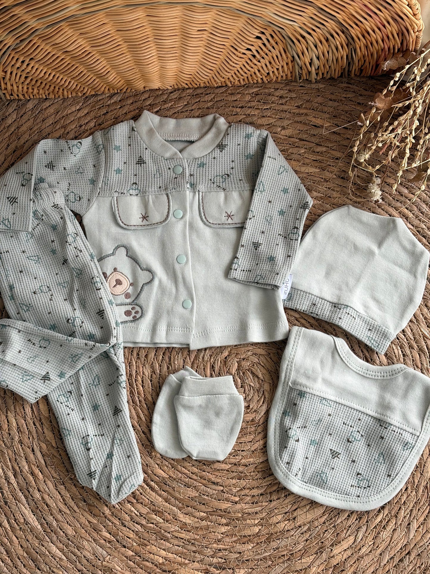 Woodland Bear Hospital Set of 5pcs-Mint