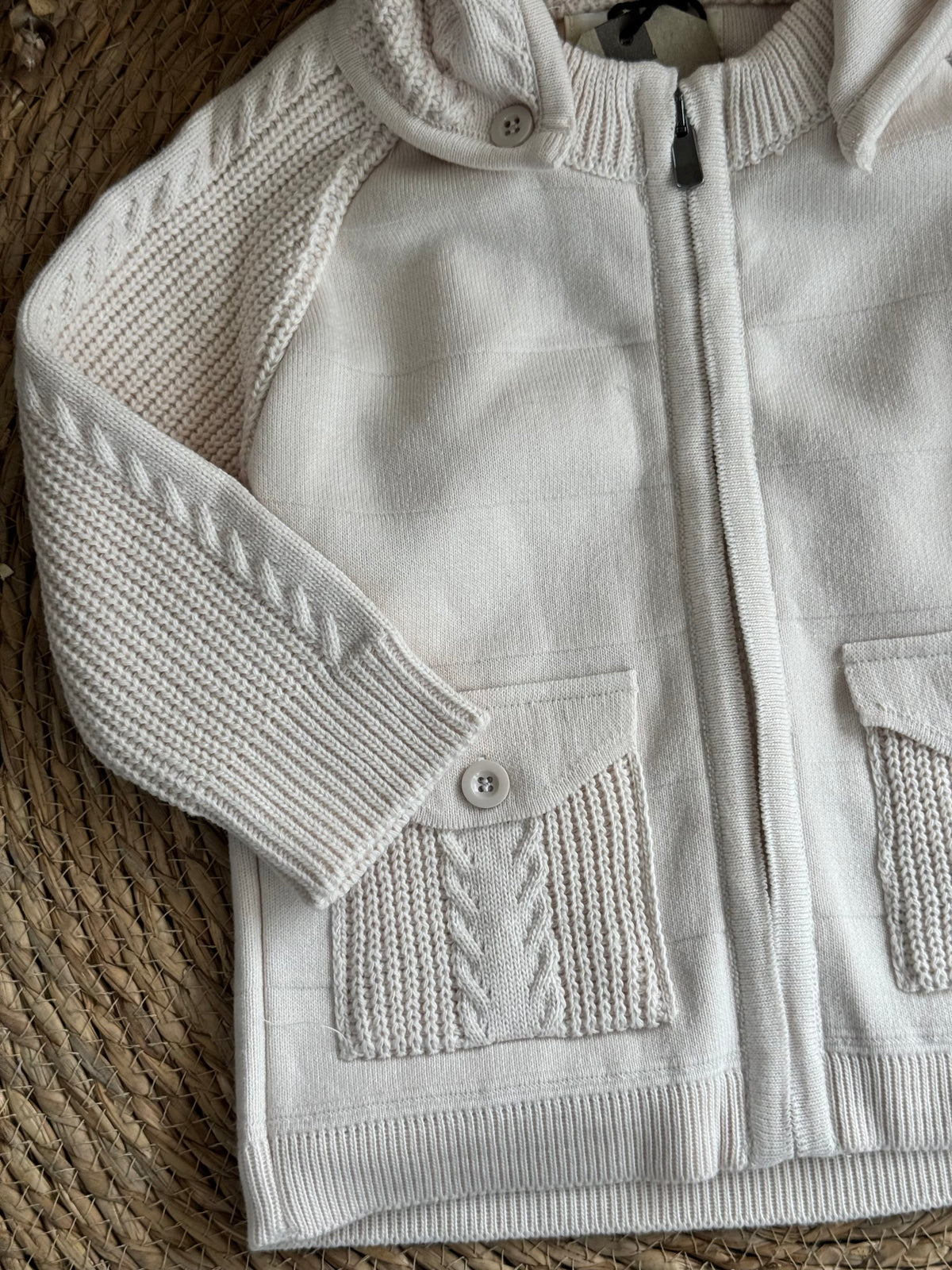 Classic Cardigan-Offwhite