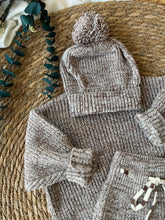 Load image into Gallery viewer, Acorn Knitted Set
