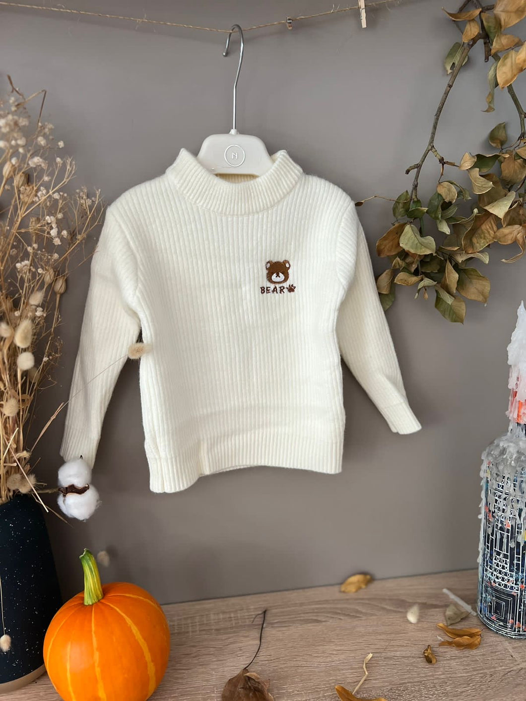 Bear Sweater-off white