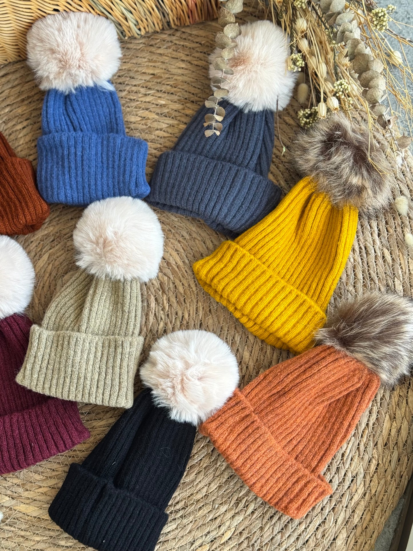 Pom-pom Knit Beanie