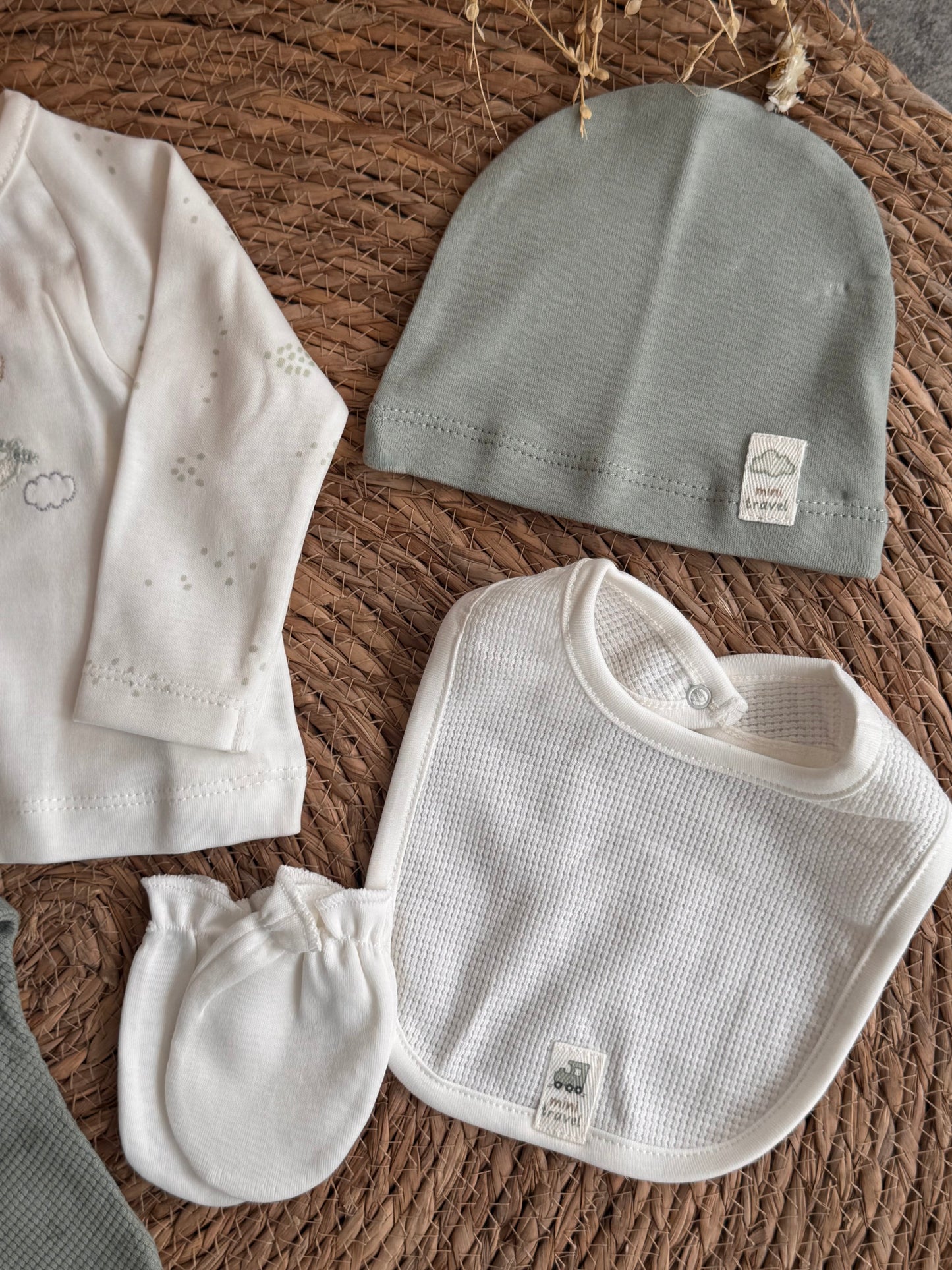Little Aviator Organic Hospital Set - Mint
