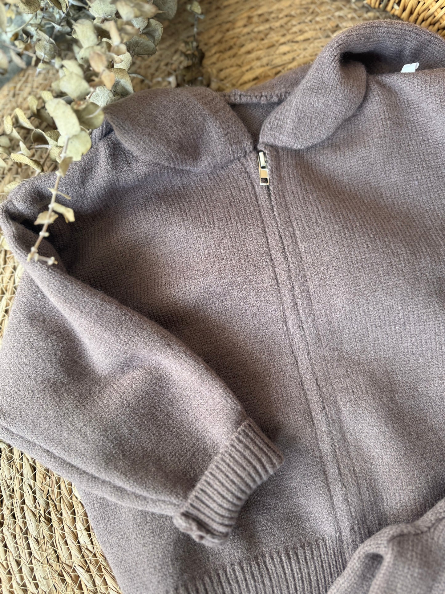 Mocha Knit Set – Cozy Two-Piece Winter Outfit