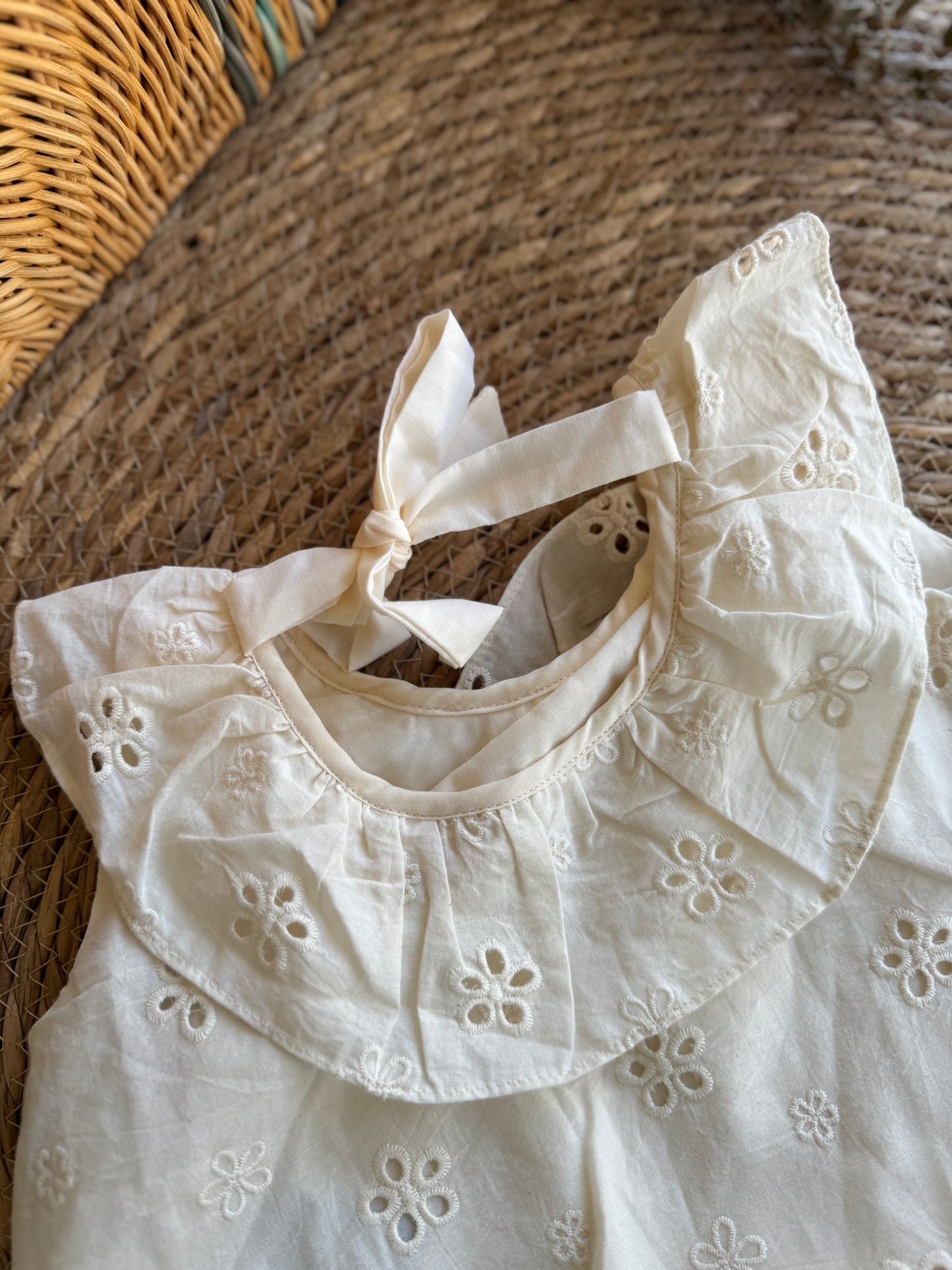 Ango Lace Set
