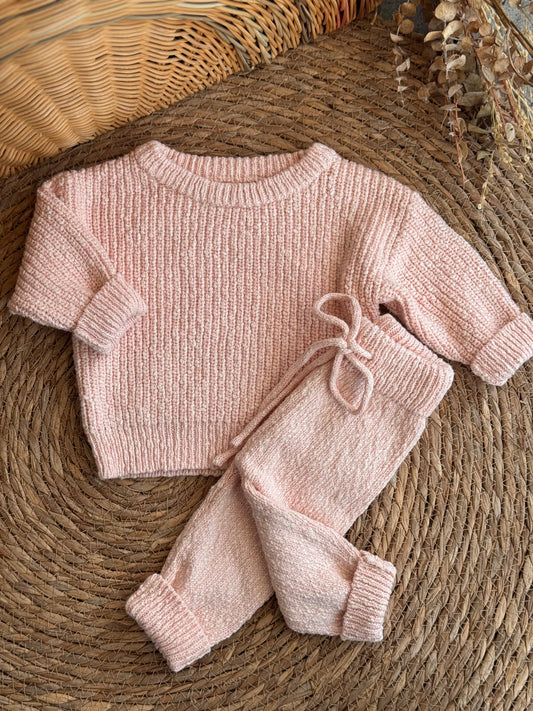 The Cozy Cotton Knit Set
–Light pink