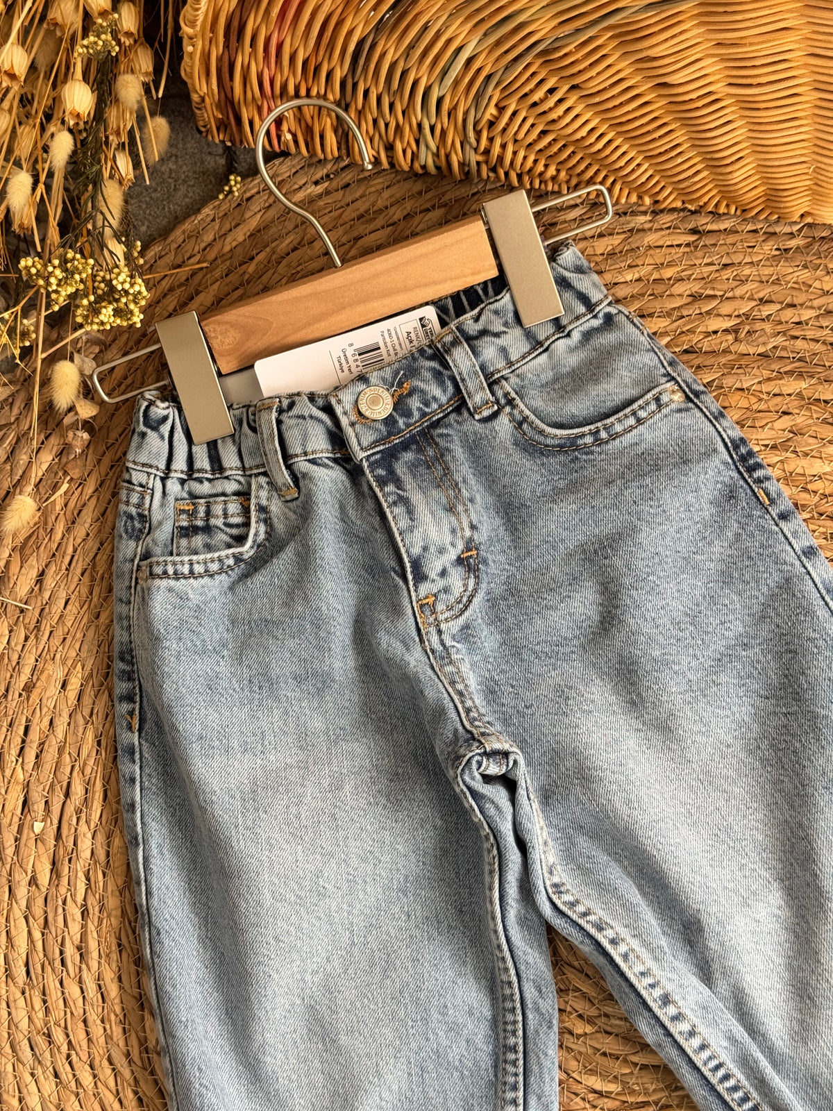 Light Wash Cuffed Denim Pants