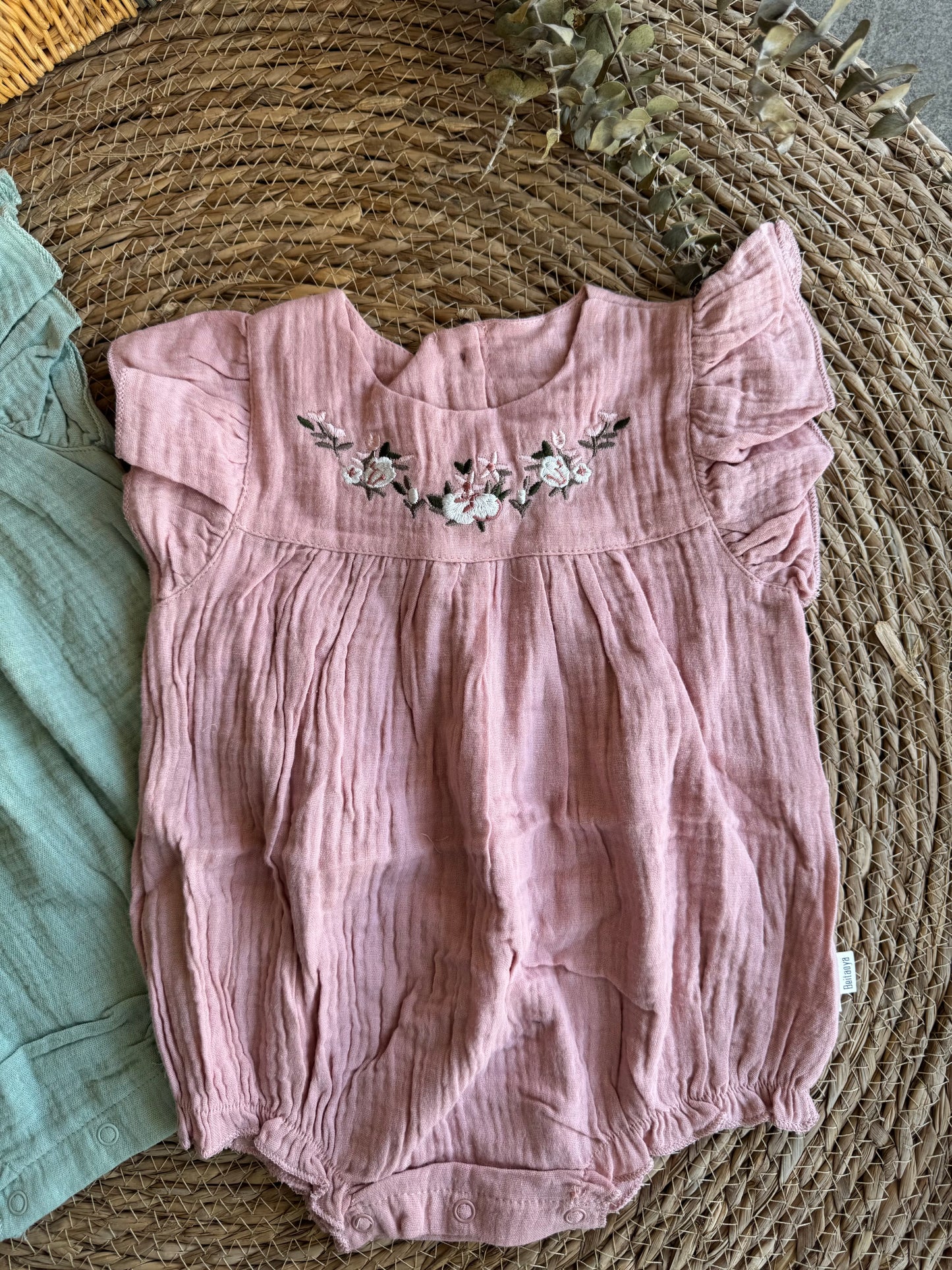 Pretty flower embroidery romper