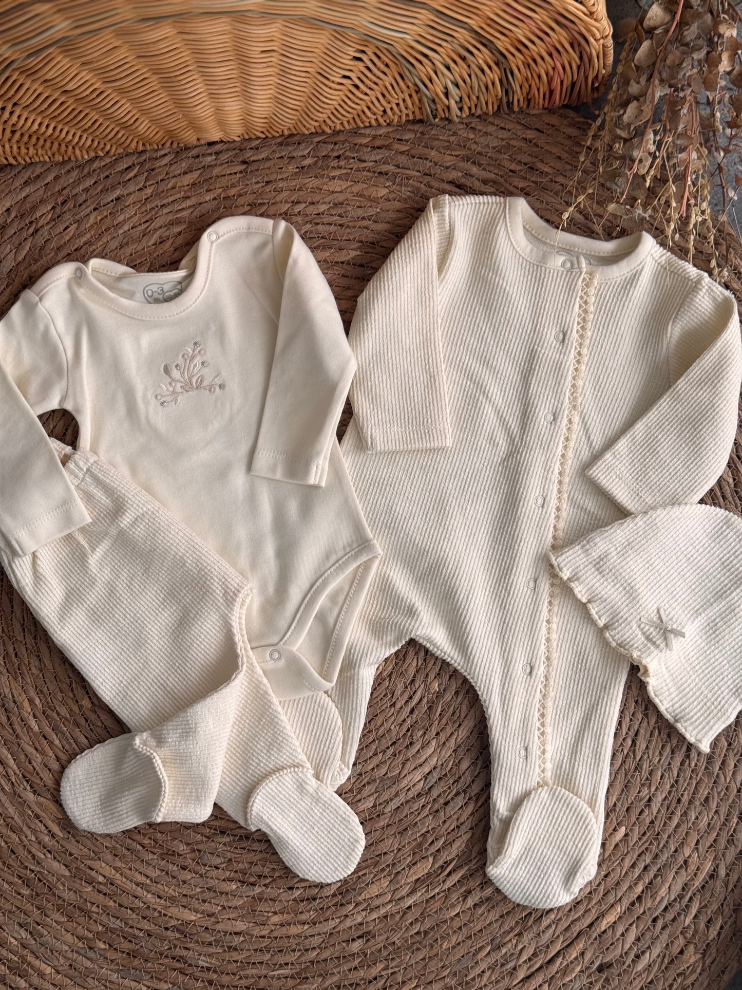 Tiny Petals Set - Cream