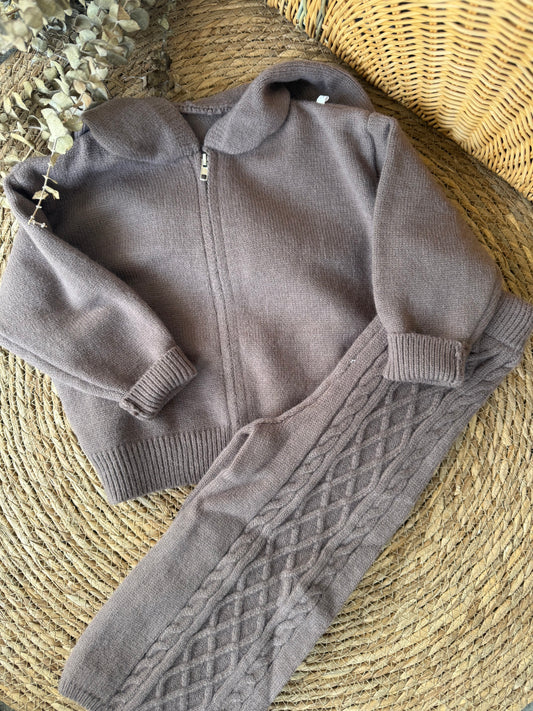 Mocha Knit Set – Cozy Two-Piece Winter Outfit