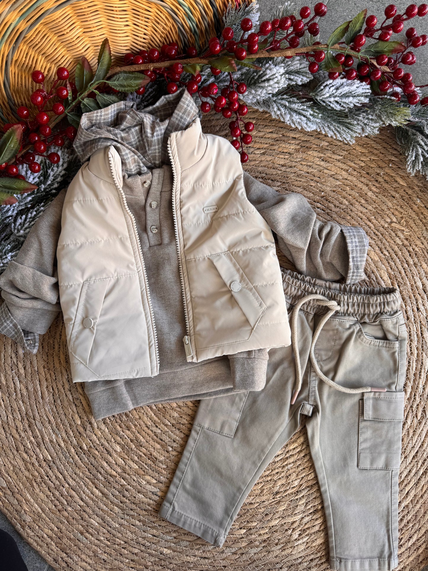 Little Neutral Winter Layered Set – Beige & Taupe