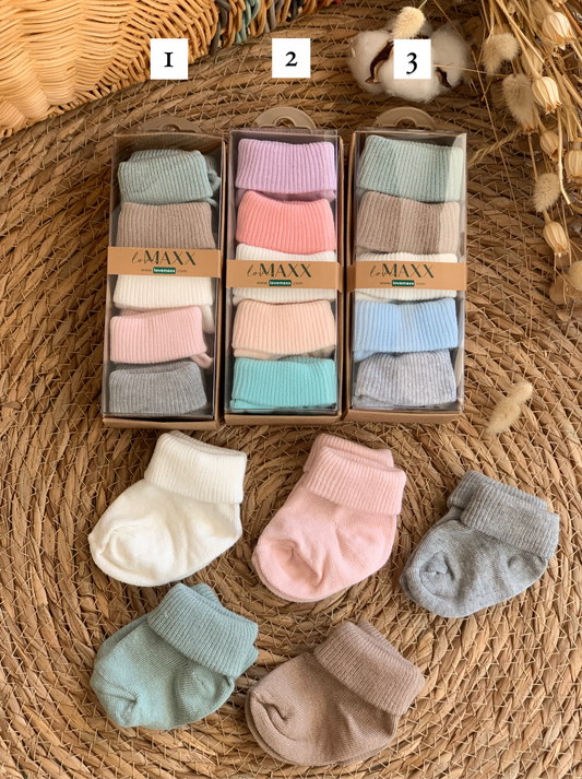 NewBorn Socks - Set of 5 pcs