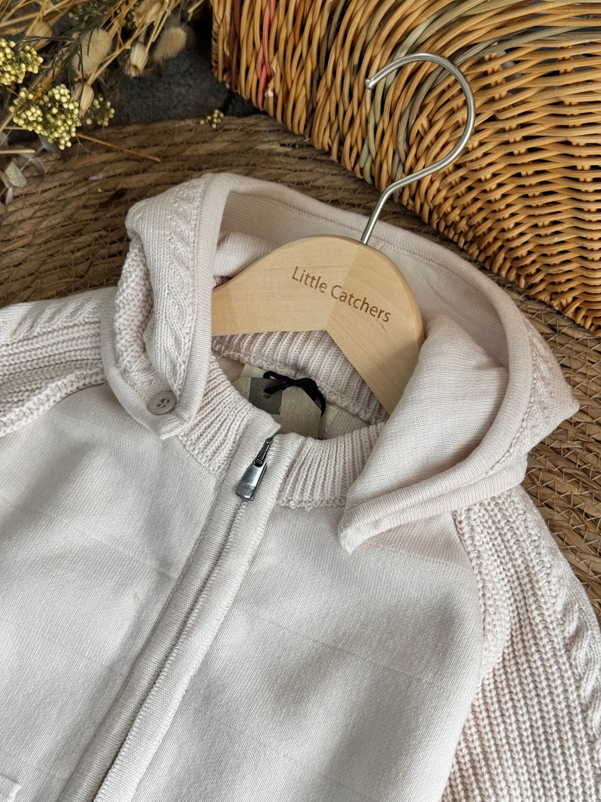 Classic Cardigan-Offwhite