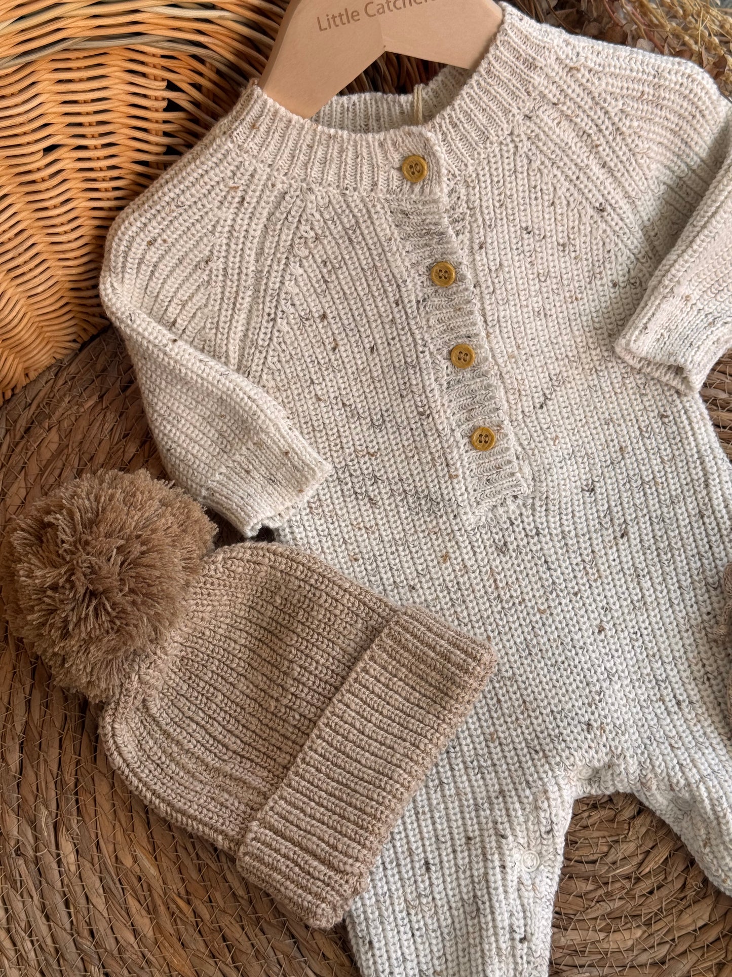 Oat Knit Set With Hat & Socks-Beige