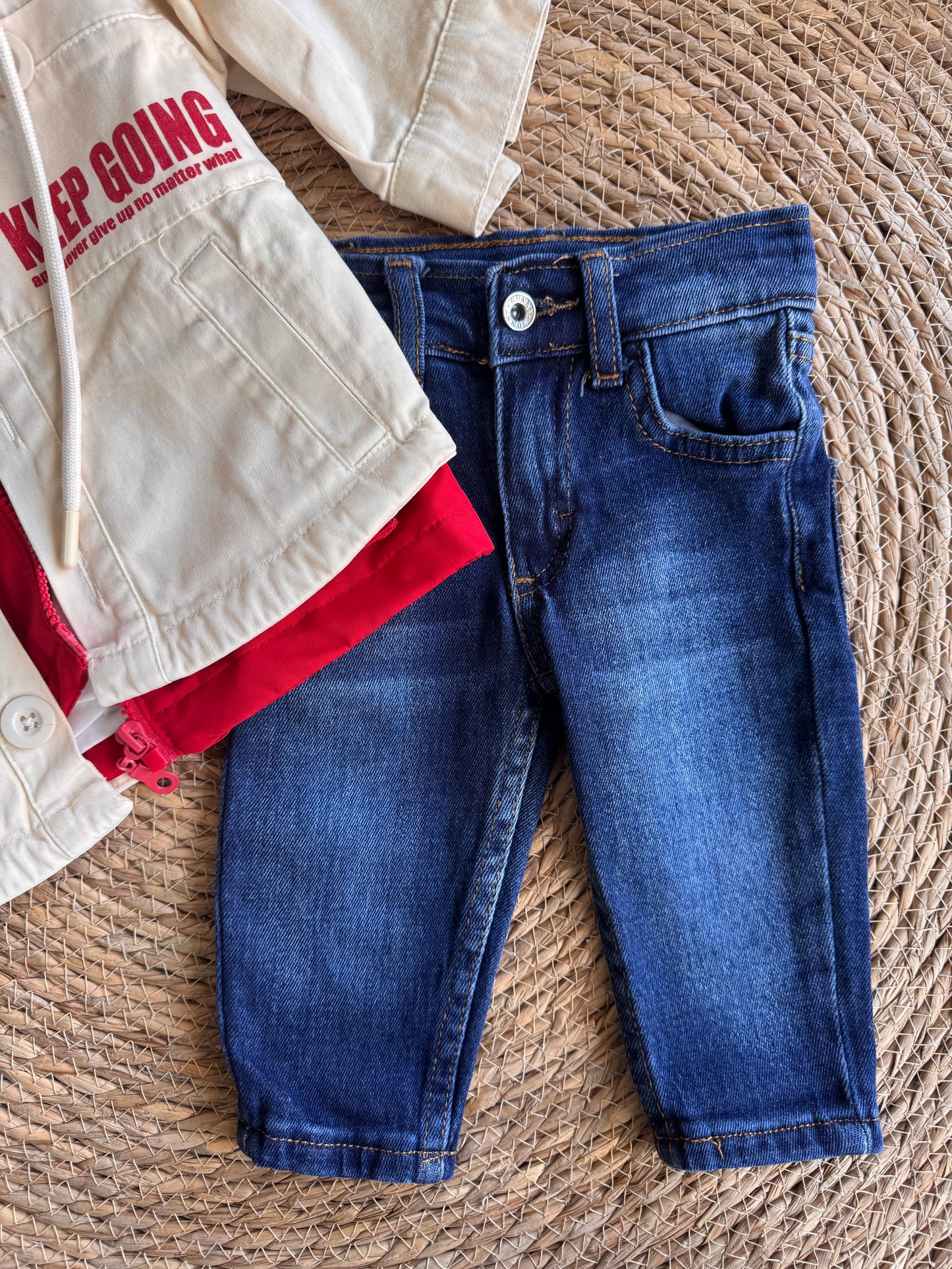 Little Everyday Explorer Outfit set of 4 pcs– Red & Denim