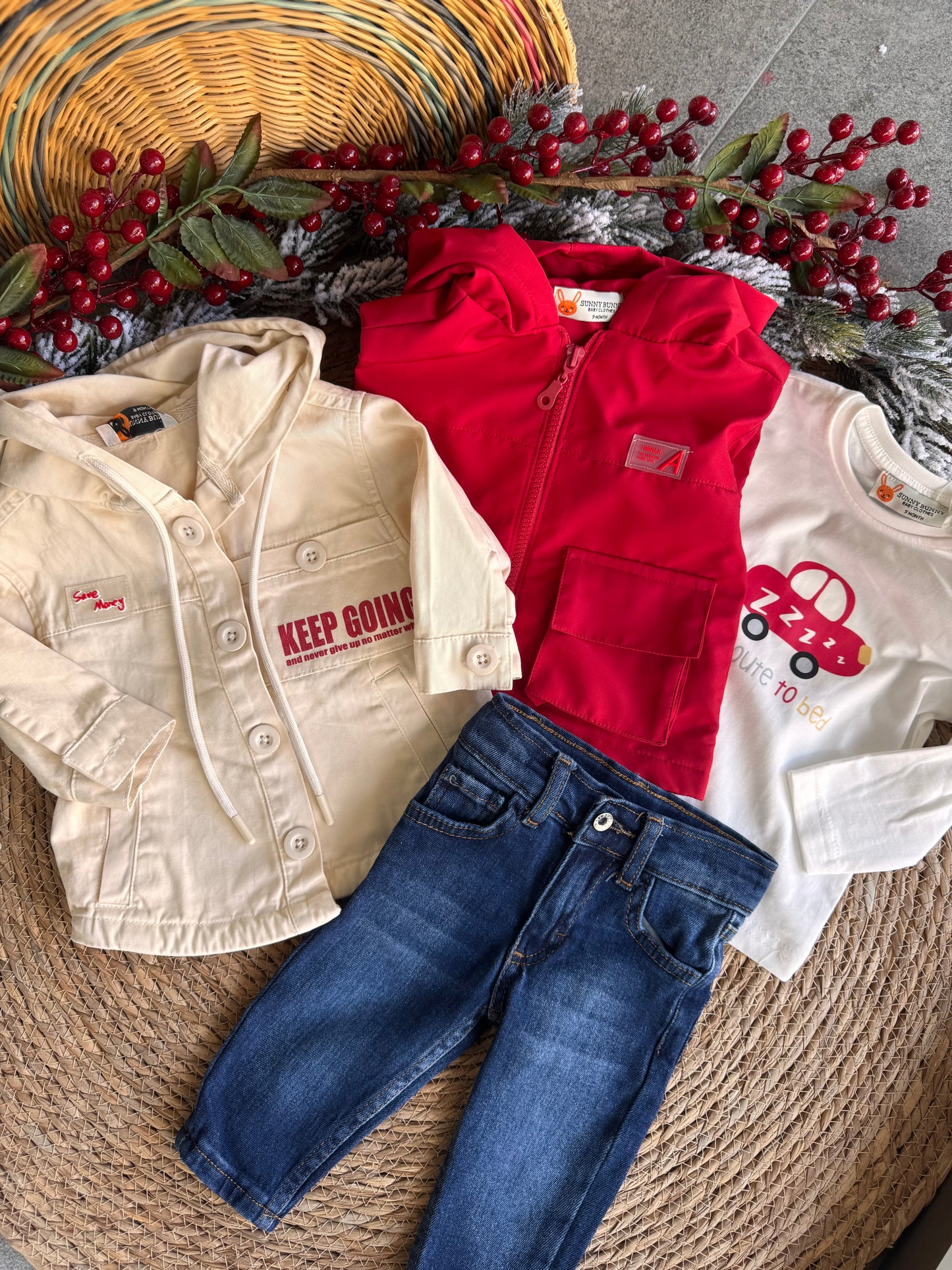 Little Everyday Explorer Outfit set of 4 pcs– Red & Denim