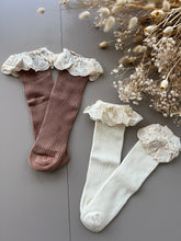 Load image into Gallery viewer, Dentelle Socks
