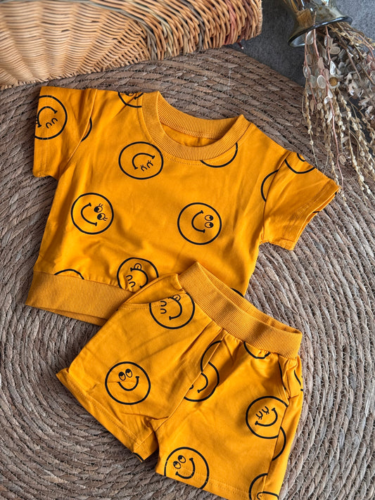 Smile Yellow Set