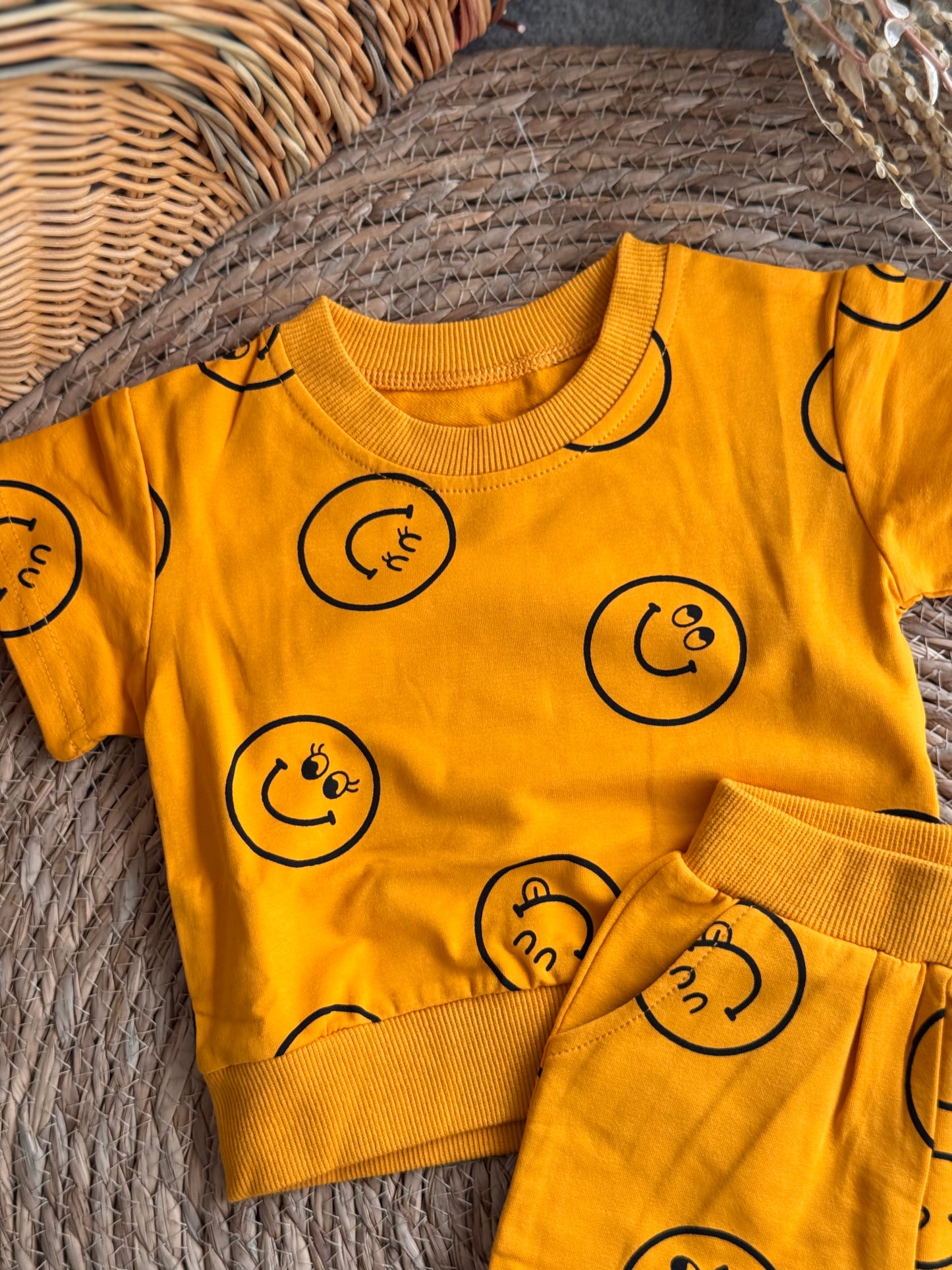Smile Yellow Set