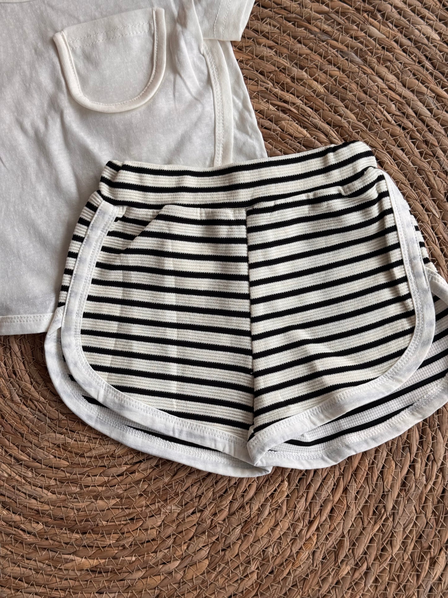 Pocket Tee & Striped Set-White
