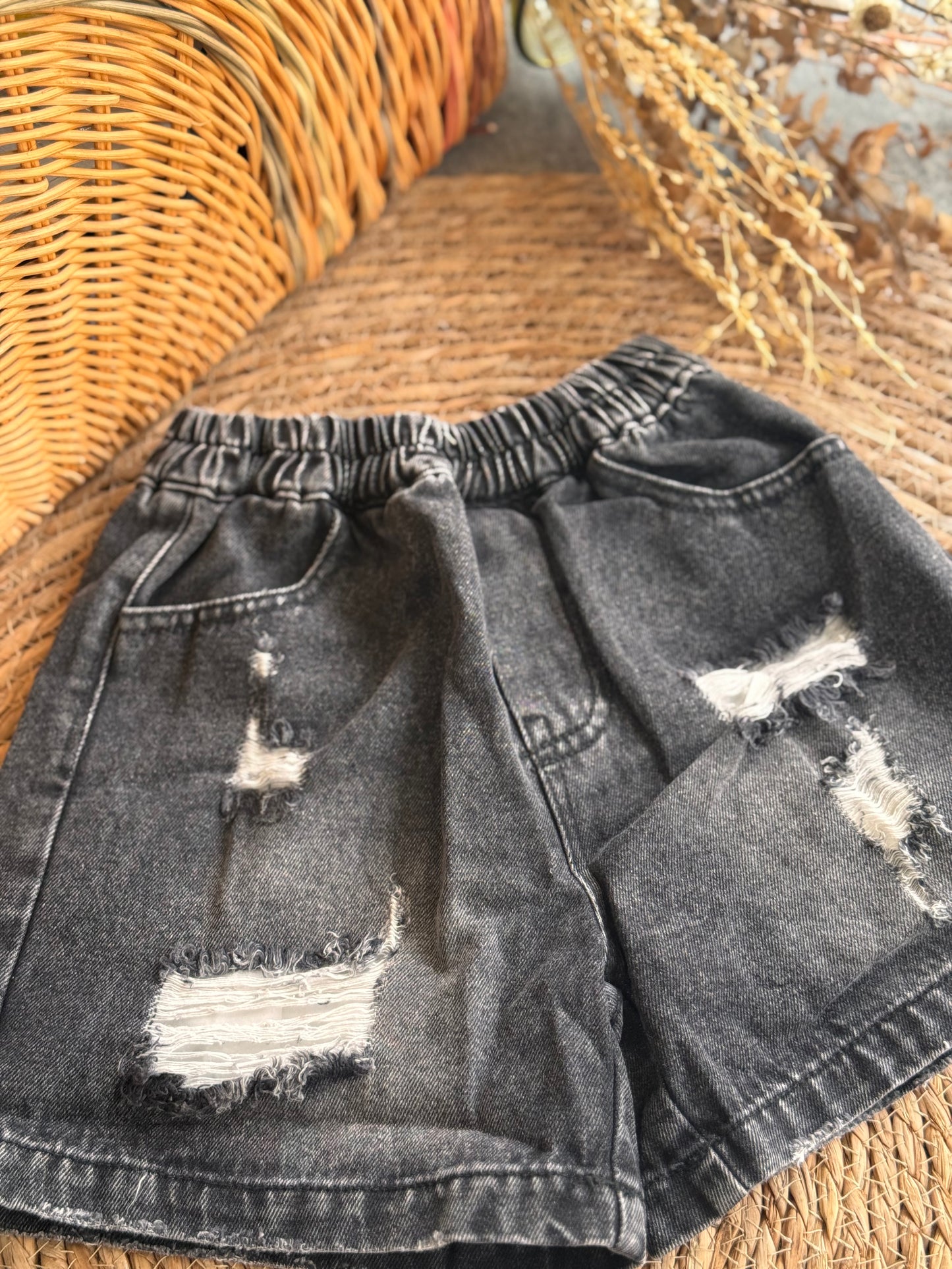 Phoenix Heavily Distressed Shorts-Wash Black