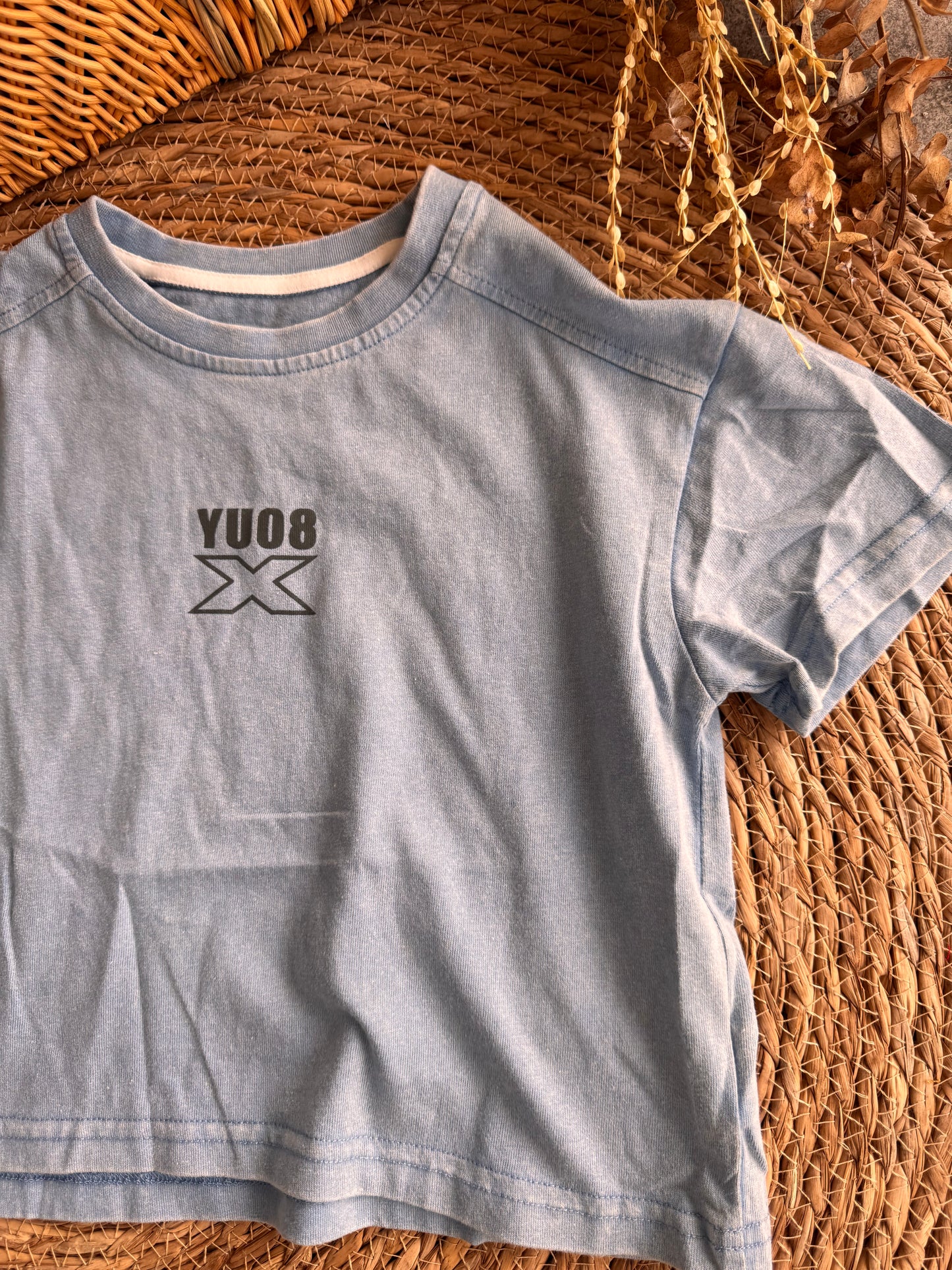 YU08 X Graphic Tee in Slate Blue