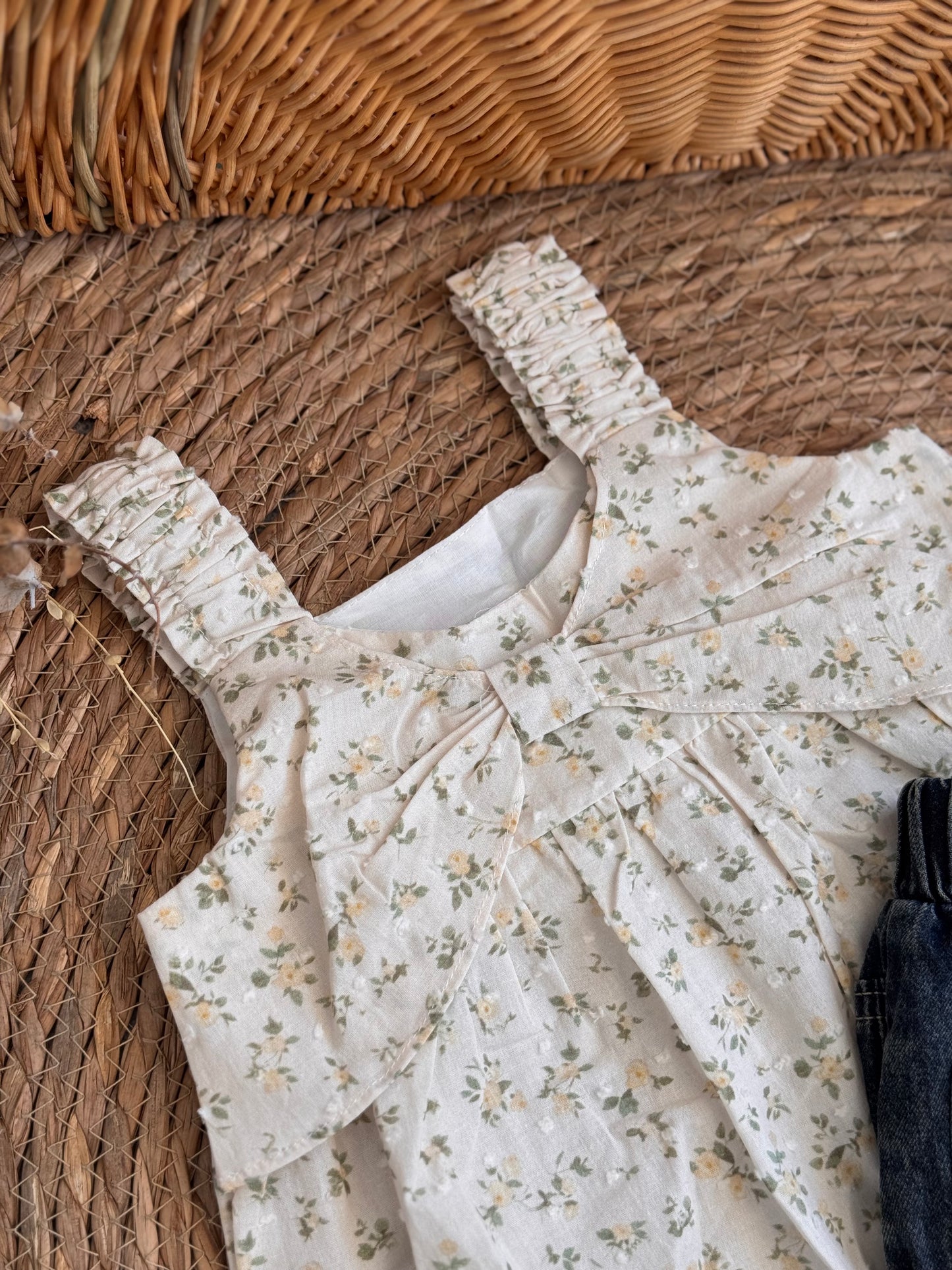 Buttercup Bow Set