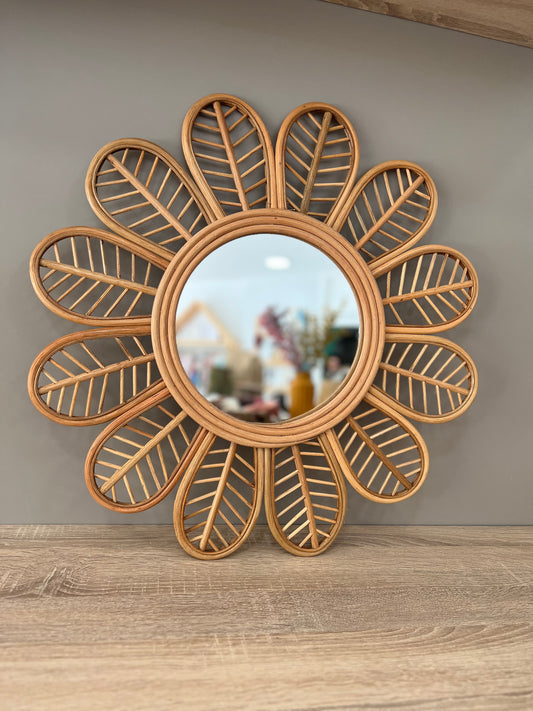 Daisy Mirror