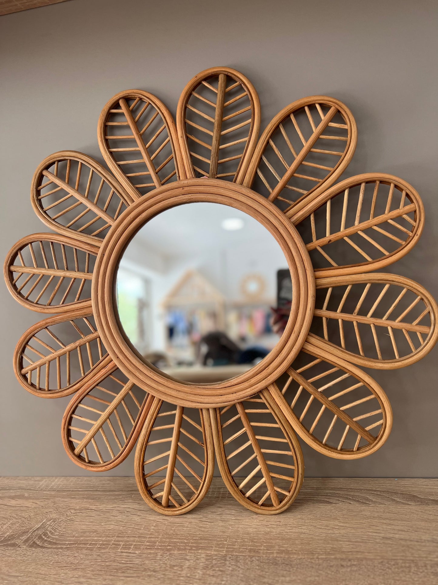 Daisy Mirror