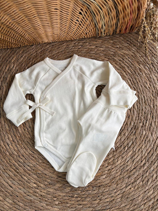 Organic Wrap-Front Newborn Set – Cream